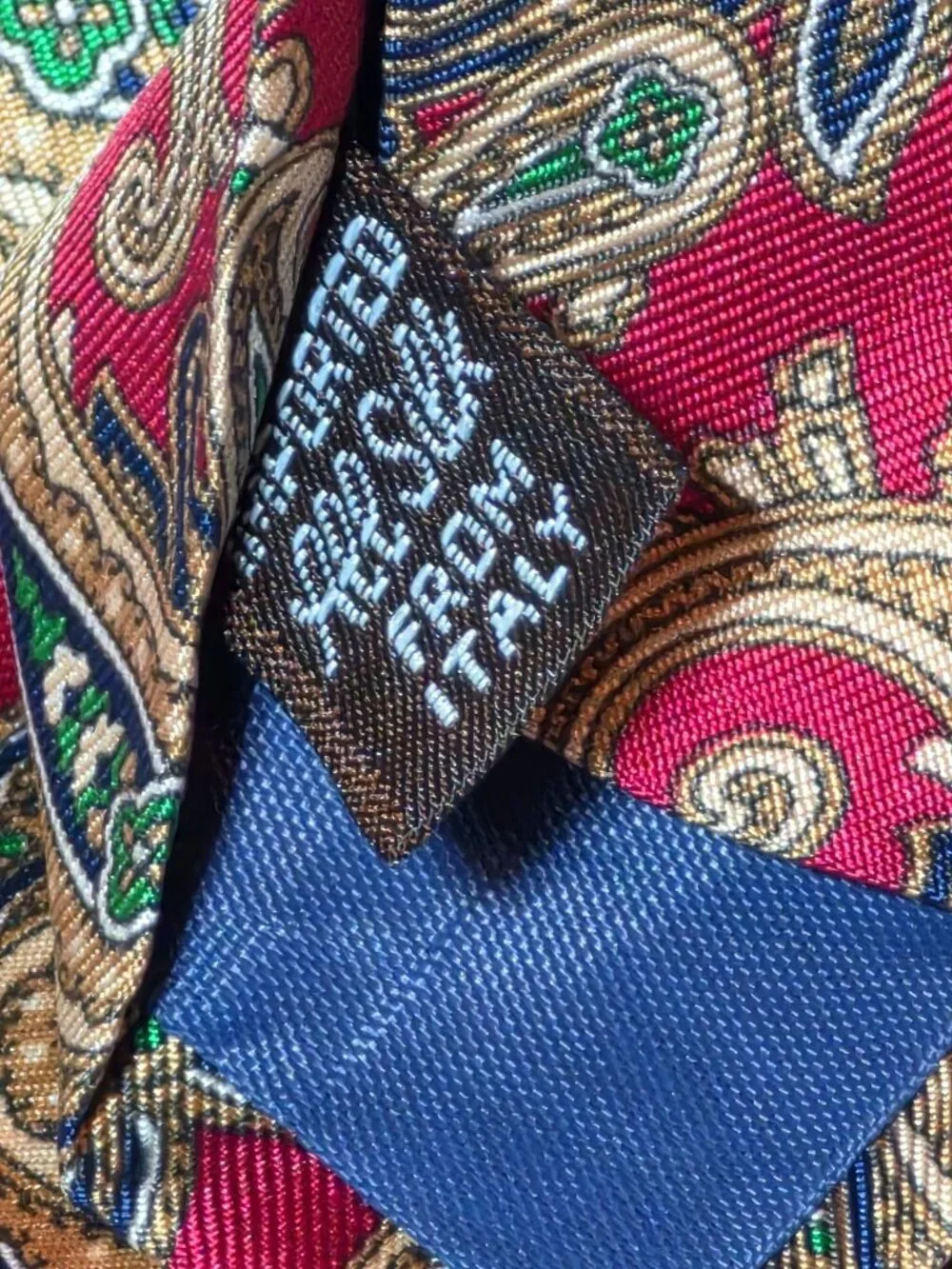 Kuppenheimer Mens Silk Tie Imported From Italy (SKU#1184)